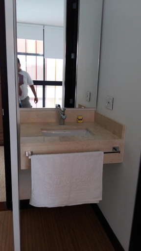 Bathroom 4, Suite Sumapaz Hotel, Melgar
