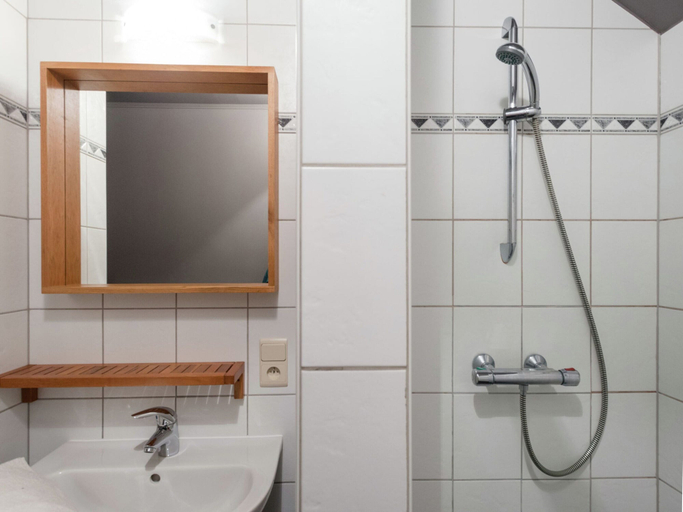 Bathroom 4, Luxury Holiday Home With Private Garden, Liège
