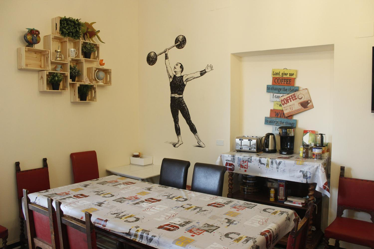 Food & Drinks 4, Victoria House Hostel, Genova