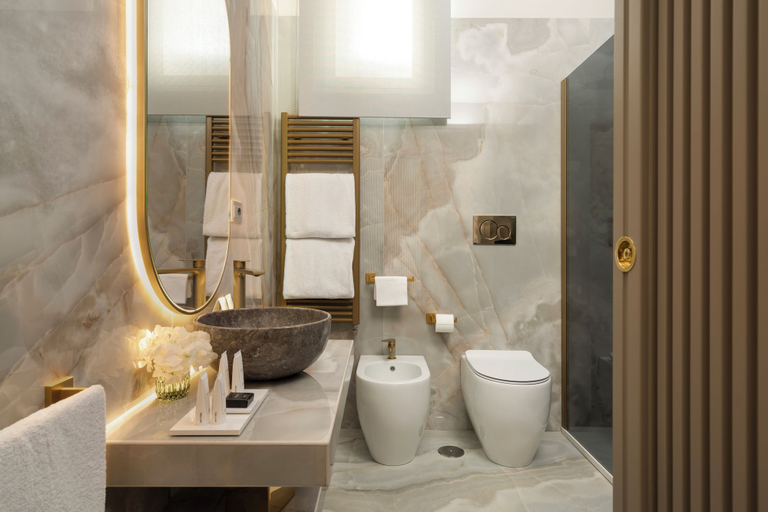 Bathroom 4, Palazzo Venere, Rome
