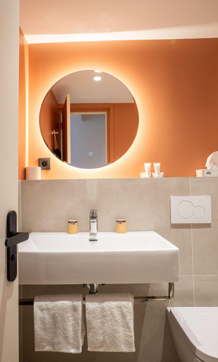 Bathroom 3