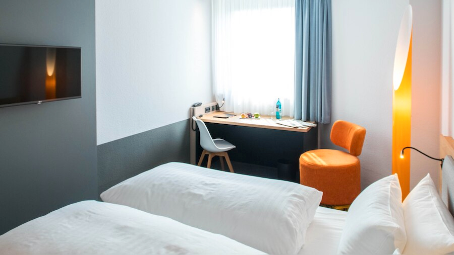 Bedroom 13