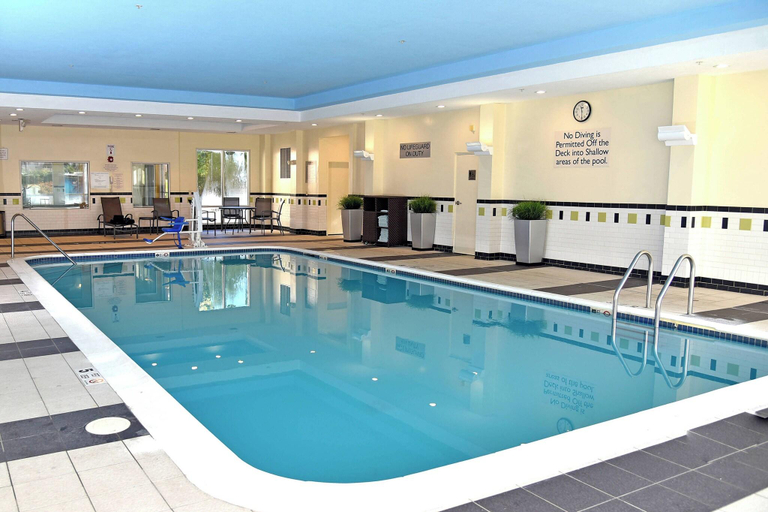 Sport & Beauty, Fairfield Inn Hartford Airport, Hartford