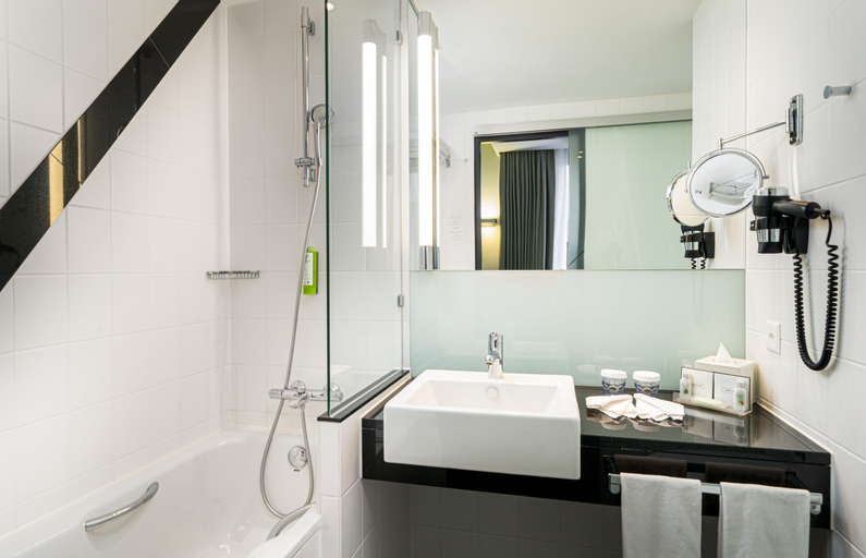Bathroom 17