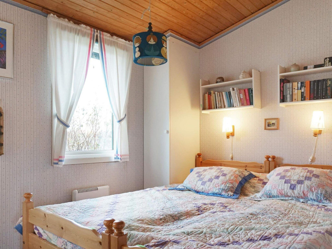 Room 3, 4 Star Holiday Home in Bovallstrand, Sotenäs