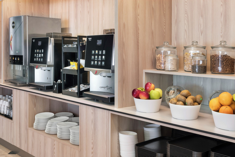 Food & Drinks 5, B&B Hotel Madrid Aeropuerto T4, Madrid