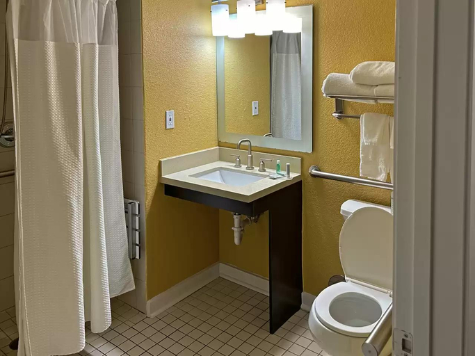 Bathroom 4, MainStay Suites Houston NASA/Clear Lake, Houston