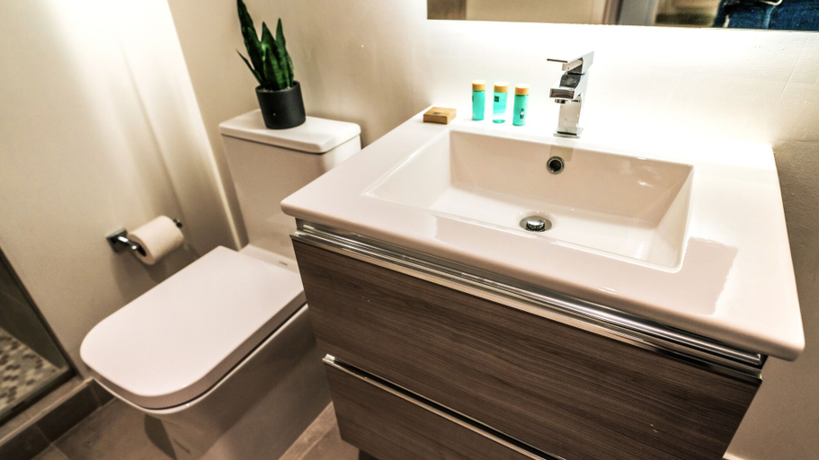 Bathroom 4, Smart Brickell, Miami-Dade