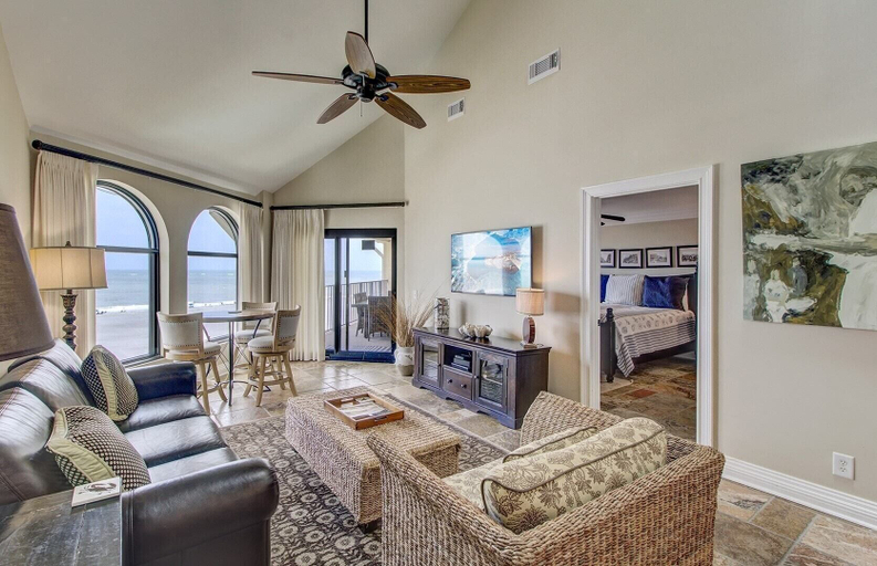 Others 1, 519 Seascape by Avantstay Shared Pool + Views, Incredible Interior Design, Charleston