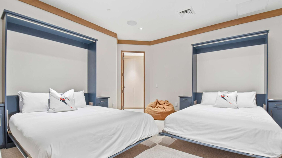 Bedroom 3, Powder Peak by Avantstay Ski In And Out, Summit