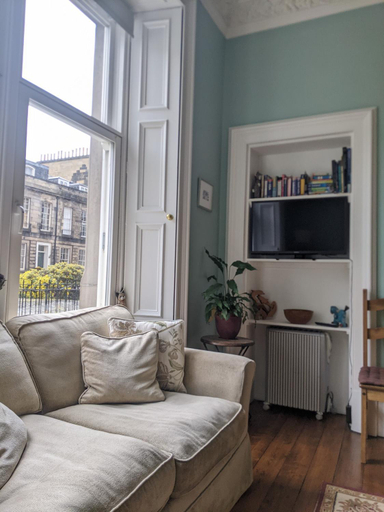 Others 5, McCrae's Bed and Breakfast, Edinburgh