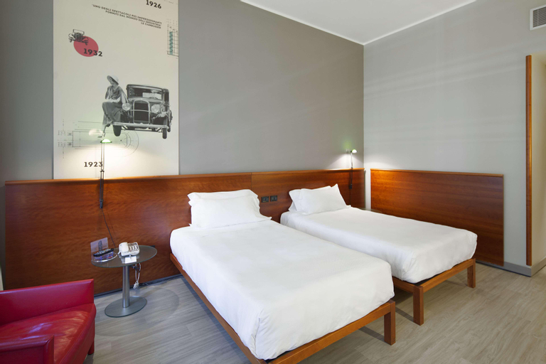 Bedroom 12