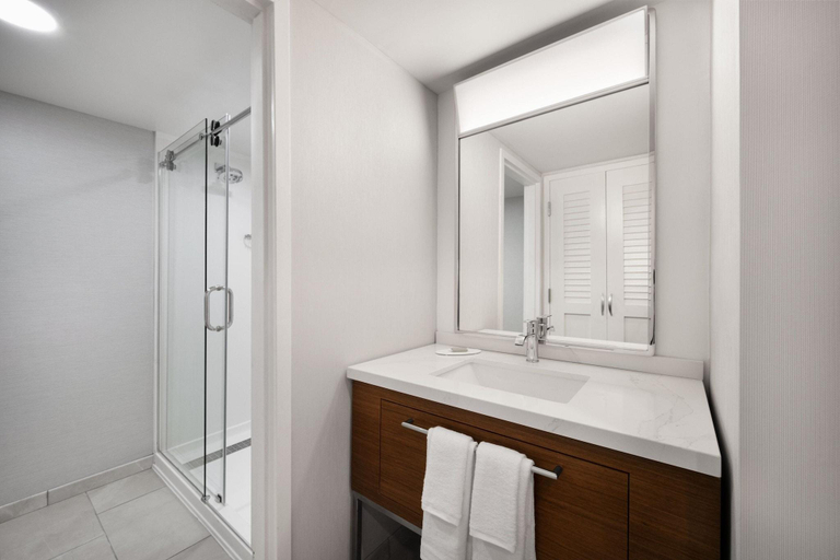 Bathroom 4, Courtyard by Marriott Mobile, Mobile
