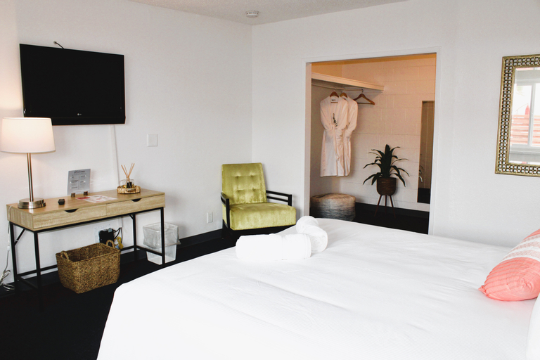 Bedroom 22