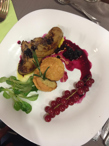 Food & Drinks 4, HOSTEL CPPI Vest, Busteni
