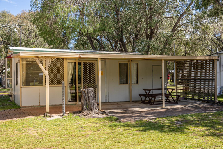 Exterior view 5, Lazy Days Caravan Park, Busselton