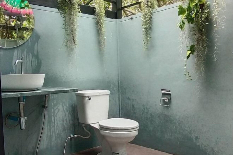 Bathroom 3, Farm Madame Fleur, Ahanta West