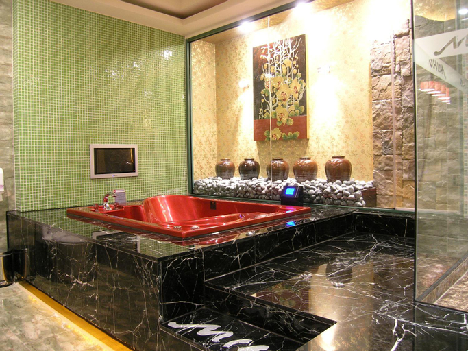 Bathroom 4