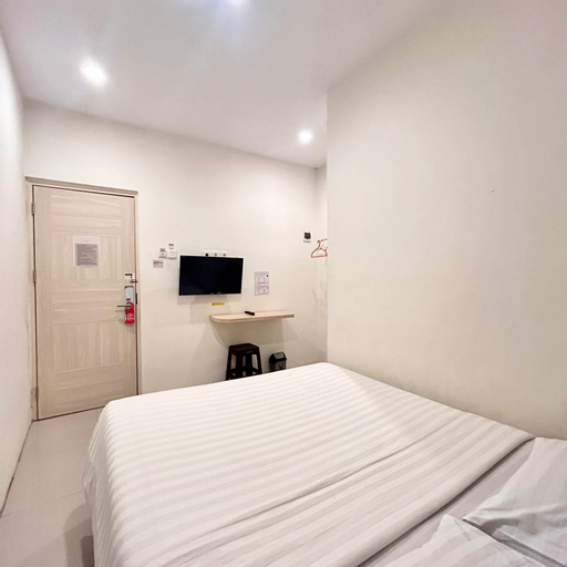 Bedroom 23