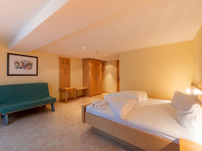 Bedroom 3, Mountain-view Apartment With Infrared Sauna, Imst