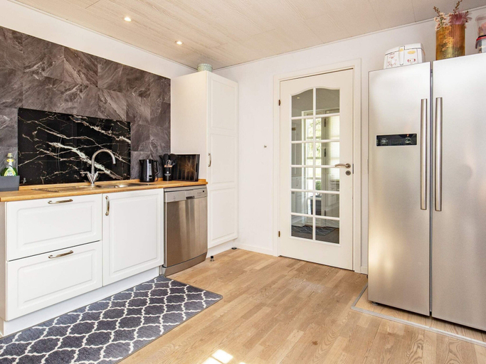 Private kitchen 5, 5 Star Holiday Home in Nakskov, Lolland