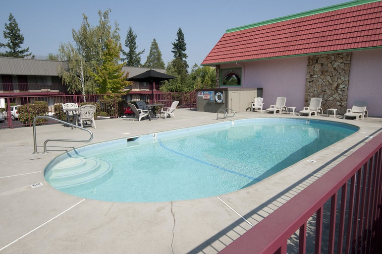 Sport & Beauty 5, Flagship Inn of Ashland, Jackson