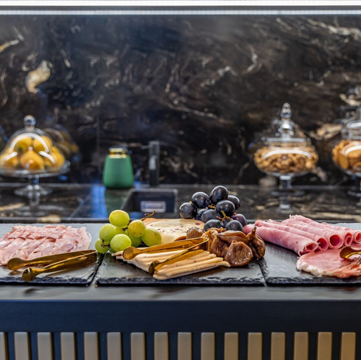 Food & Drinks, Maison Medina Malta