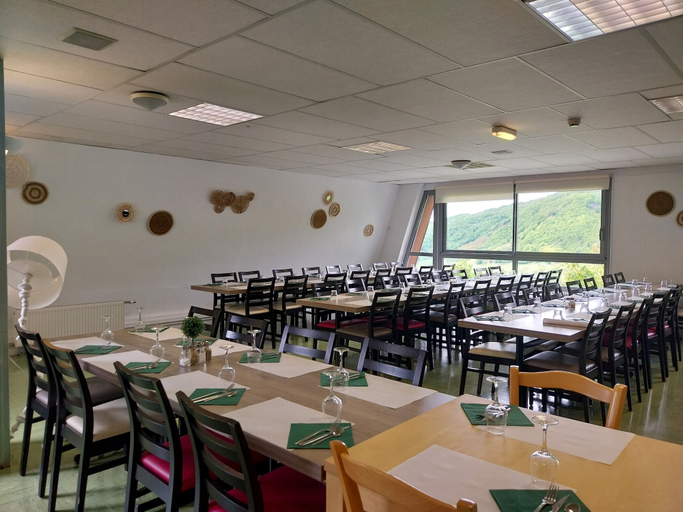 Food & Drinks 5, VVF Le Lioran Les Monts du Cantal, Saint Jacques des Blats, Cantal