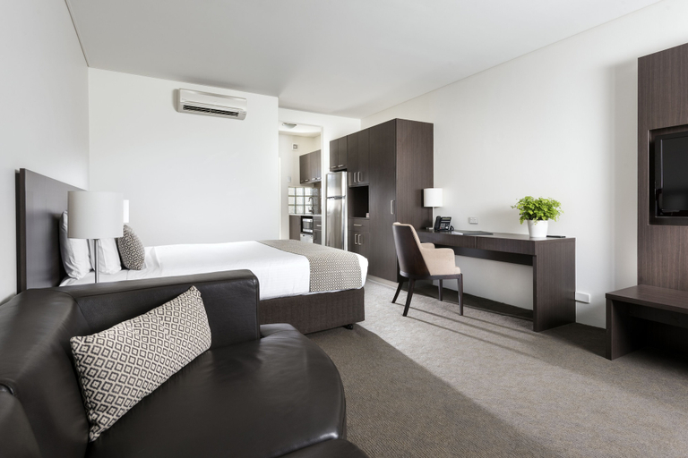 Bedroom 13