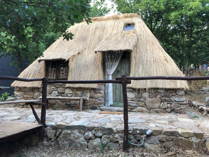Others 3, HAPPY GLAMPING MADONIE, Palermo