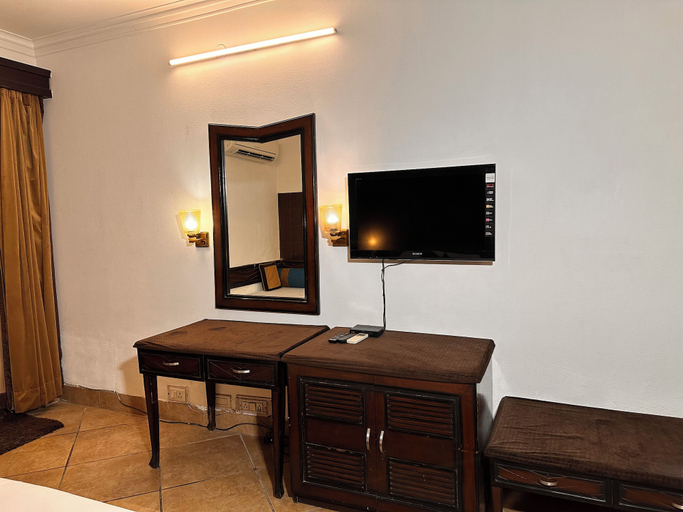 Others 4, Devrath By Big Bite Resort, Meerut