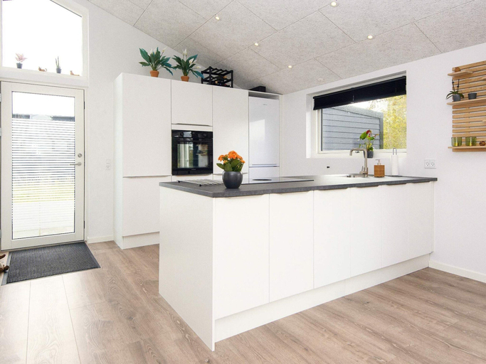Private kitchen 5, 4 Star Holiday Home in Allingabro, Norddjurs