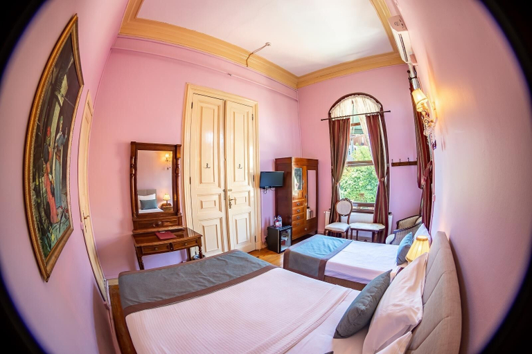 Bedroom 5, Büyükada Anastasia Meziki History Mansion, Adalar