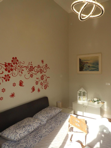Bedroom 2, Delia, Imperia