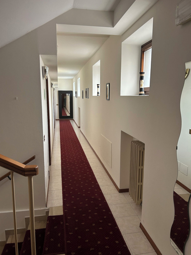 Others 5, hotel Cassone, Verona