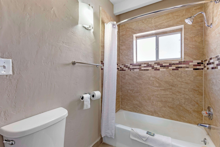 Bathroom 4, Best Western Mission Inn, Dona Ana