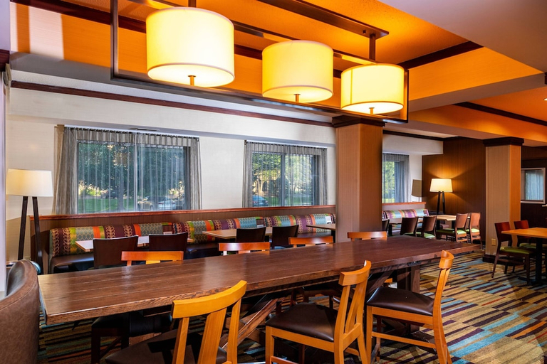 Food & Drinks 5, Fairfield Inn by Marriott Battle Creek, Calhoun