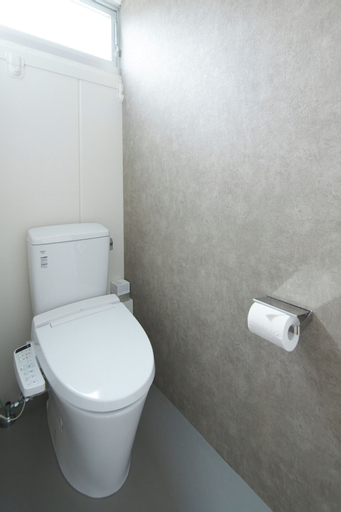 Bathroom 7