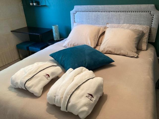 Others 5, Wine Hote Chambre d'hotes, Gironde