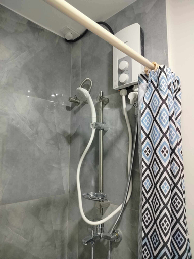 Bathroom 4, Prime World District, Lapu-Lapu City