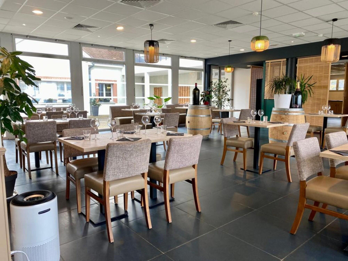 Food & Drinks 5, Ra Sidence Cha Teau Du Ma E, Seine-et-Marne