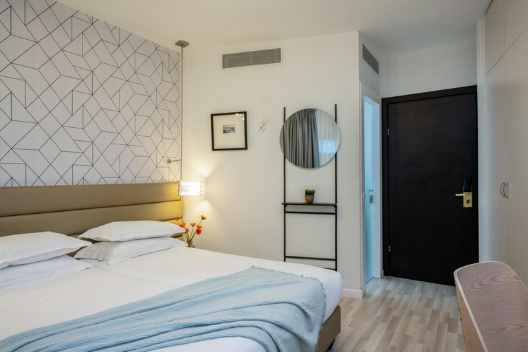 Bedroom 3, Maxim Design Hotel 3 Star Superior