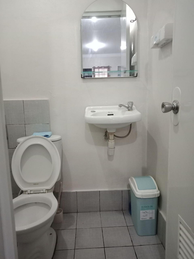 Bathroom, Antonioville Subdivision, Mandaue City