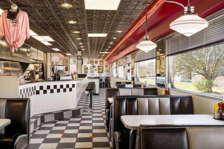 Food & Drinks 5, Travelodge by Wyndham Dexter, Stoddard