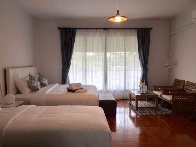 Bedroom 23