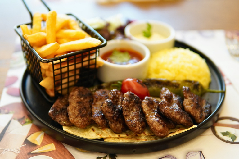 Food & Drinks 6