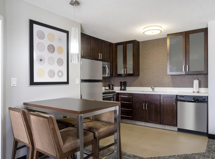 Bedroom 3, Residence Inn Bloomington, McLean