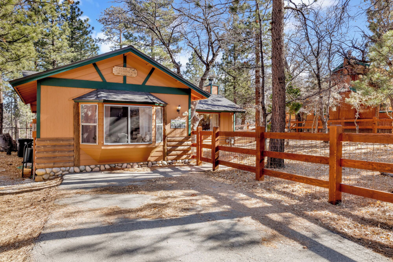 Exterior & Views 2, Angel's Camp #1525, San Bernardino
