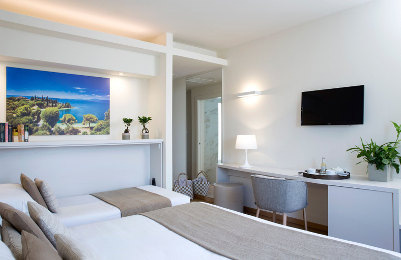 Bedroom 4, Leonardo Hotel Lago di Garda – Wellness and Spa, Verona