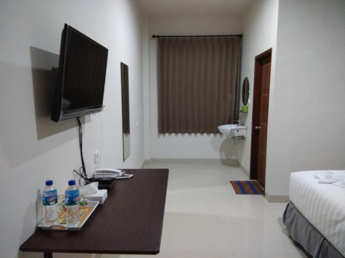Bedroom 2, Victory Hotel, Manggarai